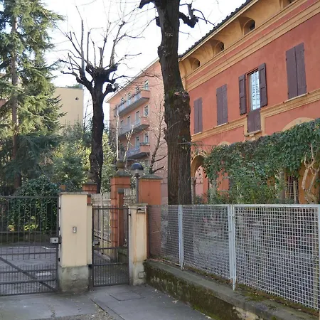 Central Avenue Bologna