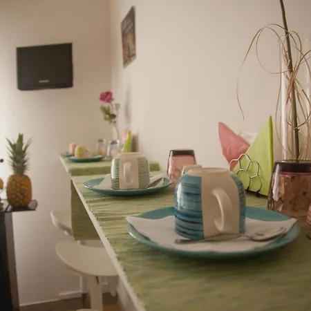 Central Avenue Bed & Breakfast *